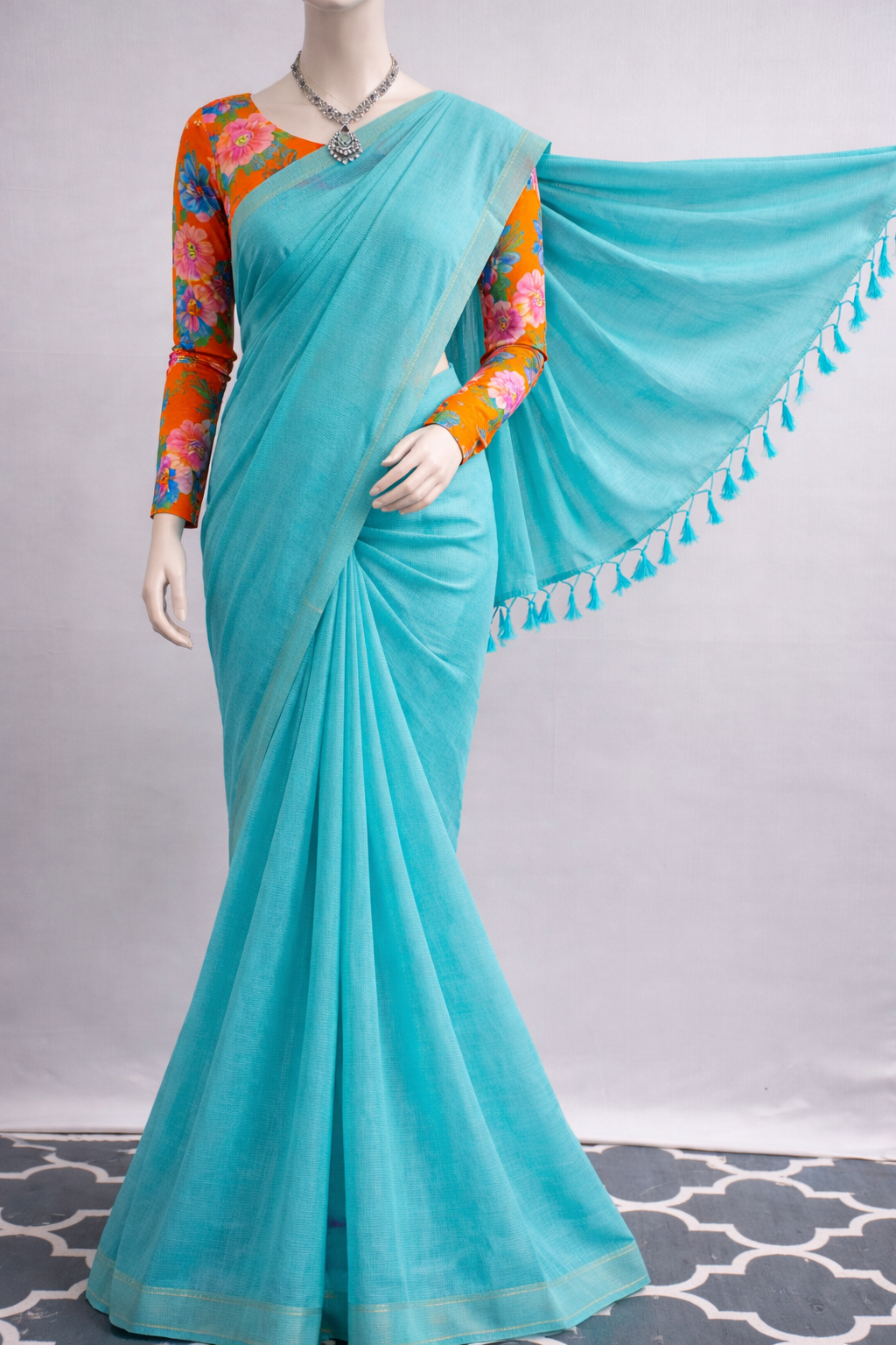 Handloom SP Plain Saree With Blouse